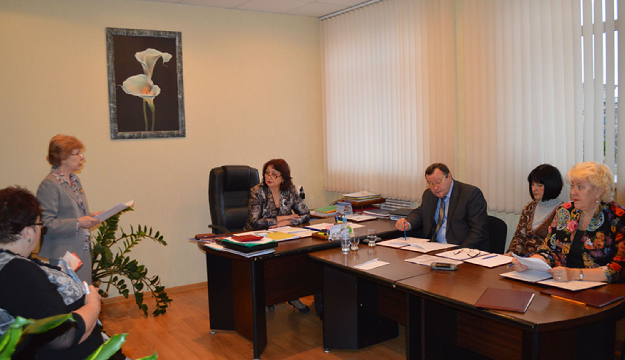 Президиум рассматривает деятельность райкомов